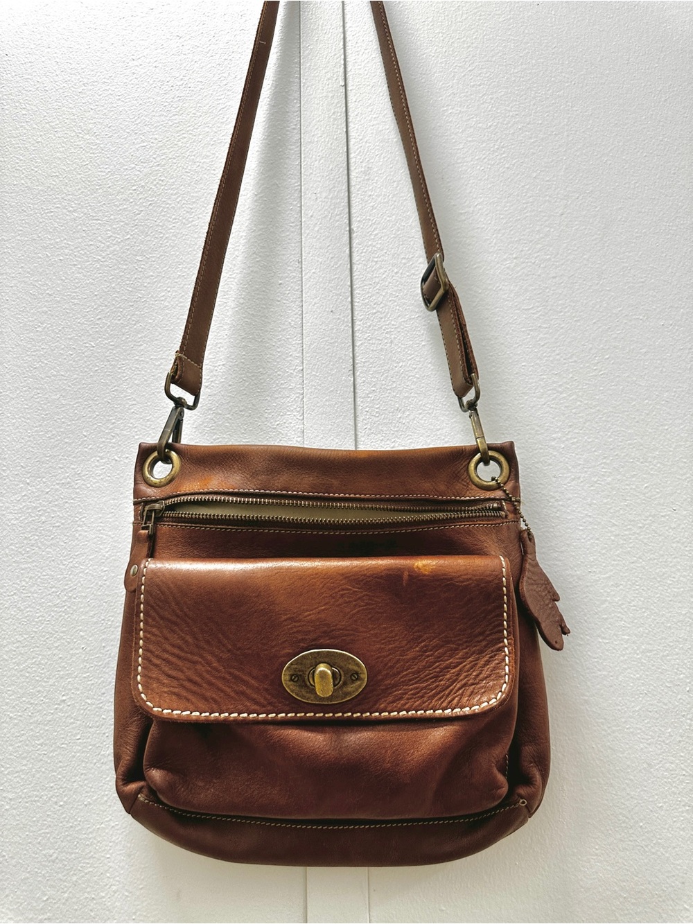 Roots Canada Genuine Leather Crossbody Bag Tan Distressed Made in Canada